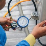 Kiểm tra tình trạng công tắc phao áp suất và công tắc đang đóng hay đang mở