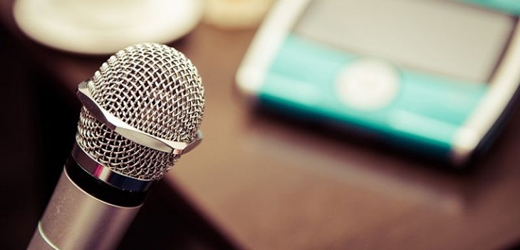 Tránh để nước hoặc hơi ẩm thấm vào bên trong micro