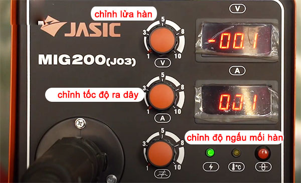 Bảng điều khiển trên máy hàn Mig Jasic